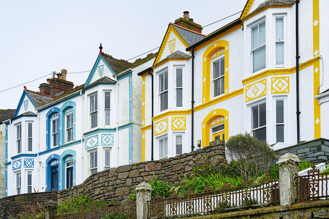 Großbritannien, England, Cornwall, Südküste, Lizard Halbinsel, typische Häuser in Porthleven