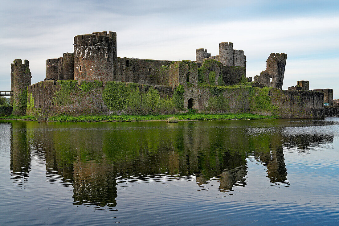 Großbritannien, Wales, Burgruine Caerphilly Castle bei Cardiff