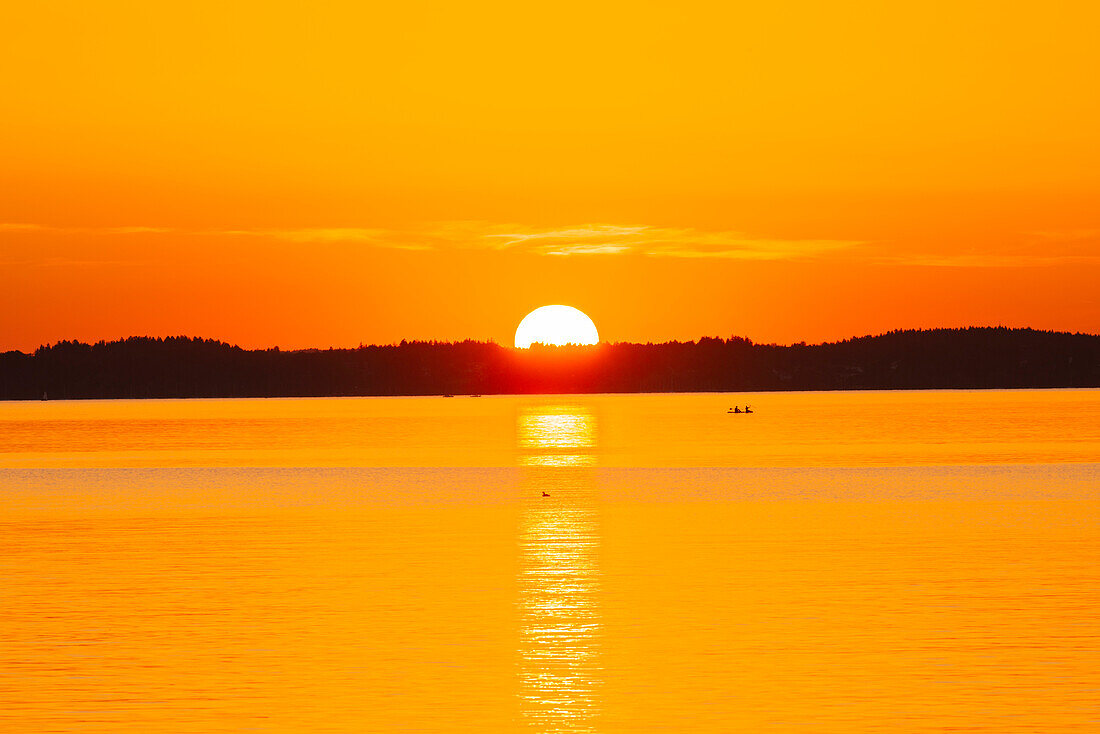 Sunset, near Chieming, Chiemsee, Chiemgau, Bavaria, Germany, Europe