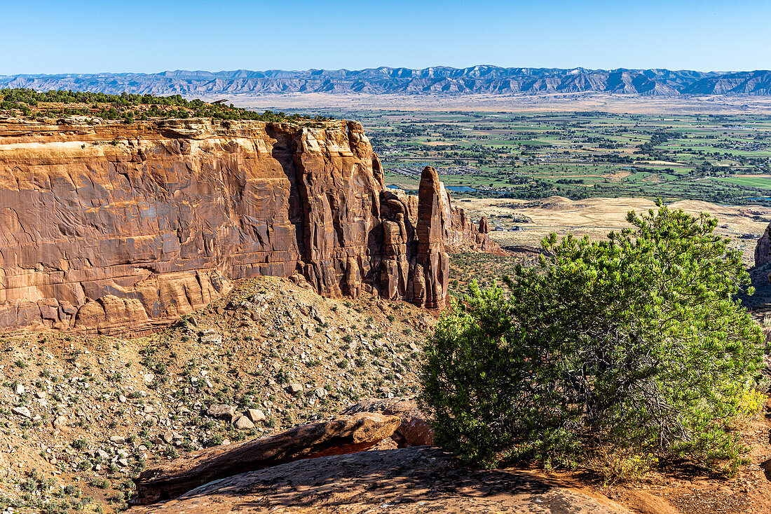 Monumnetas and Canyons as viewed off of Rim Rock Drive in Colorado National Monument