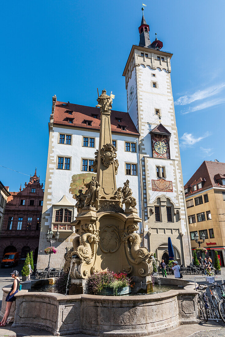 Grafeneckart town hall and four-tube fountain in Würzburg, Lower Franconia, Franconia, Bavaria, Germany