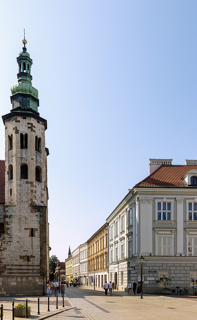 Straße Grodzka mit St.-Andreas-Kirche (Kościół św. Andrzeja) in der Altstadt von Kraków in Polen