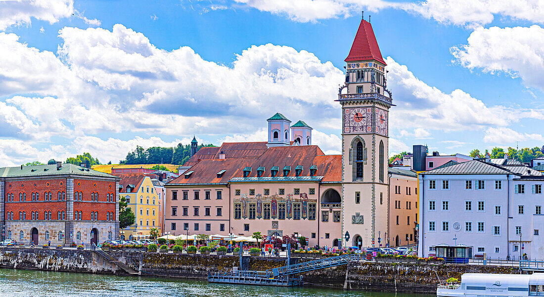 Rathausplatz in Passau, Bayern, Deutschland