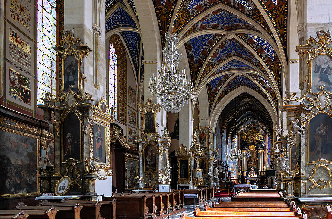Innenraum der Kathedrale (Katedra, Bazylika Katedralna Narodzenia) in Sandomierz in der Woiwodschaft Podkarpackie in Polen