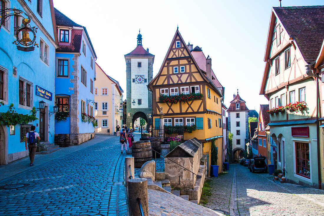 Rothenburg ob der Tauber, the most photographed Plönlein early in the morning, with Siebersturm, Romantic Road, Bavaria, Germany