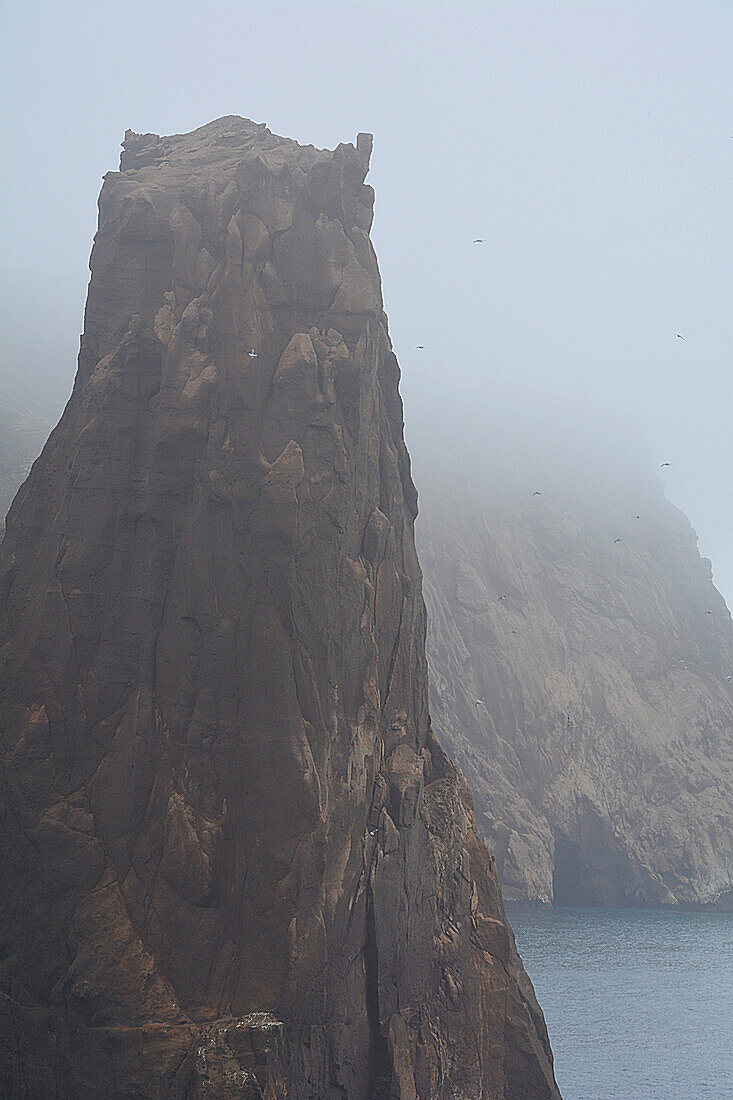 Antarctic; south Shetland Islands; Deception Island; ring-shaped island with an opening in the south-eastern part; Entrance to Neptune's Bellows; extreme winds