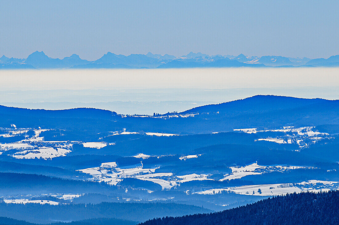 Blick vom Großen Arber auf Berchtesgadener Alpen und Hohe Tauern mit Großglockner, Großer Arber, Bayerischer Wald, Niederbayern, Bayern, Deutschland 