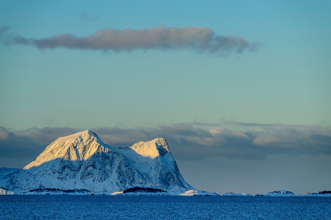 Morning light on the mountains at Nordfjord, Nordfjord, Skaland, Senja, Troms og Finnmark, Norway