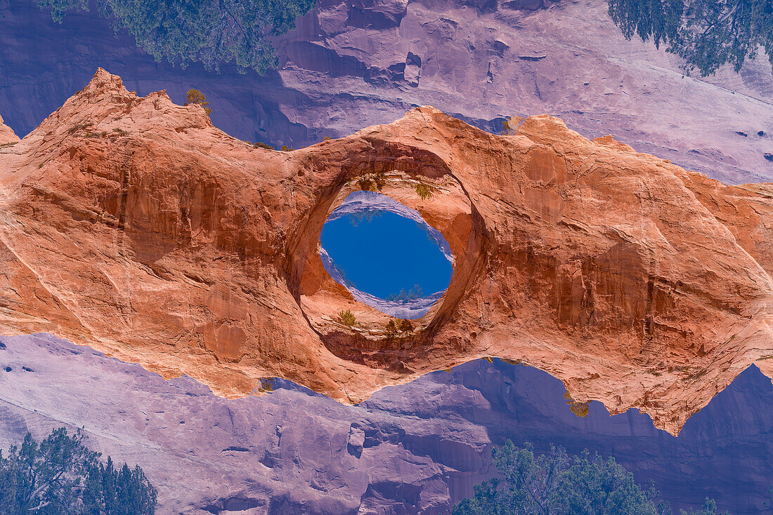 Doppelbelichtung der Window Rock-Formation, Arizona, USA