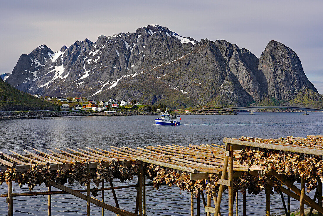 Norway, Lofoten, Reine harbor entrance