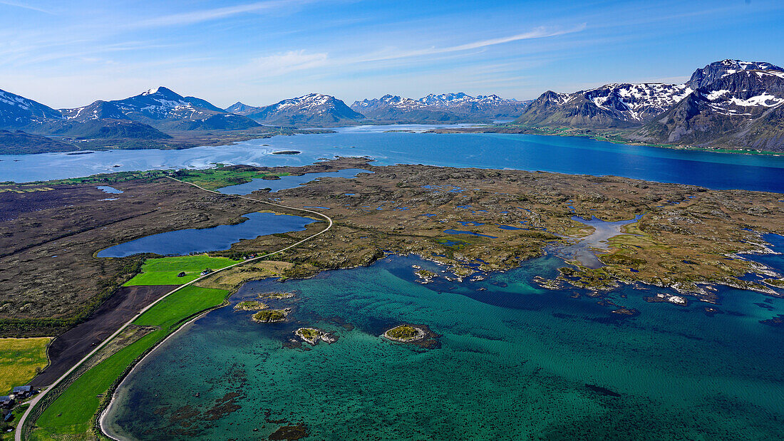 Norway, Lofoten, Gimsøy Island, Hov, view from Mount Hoven