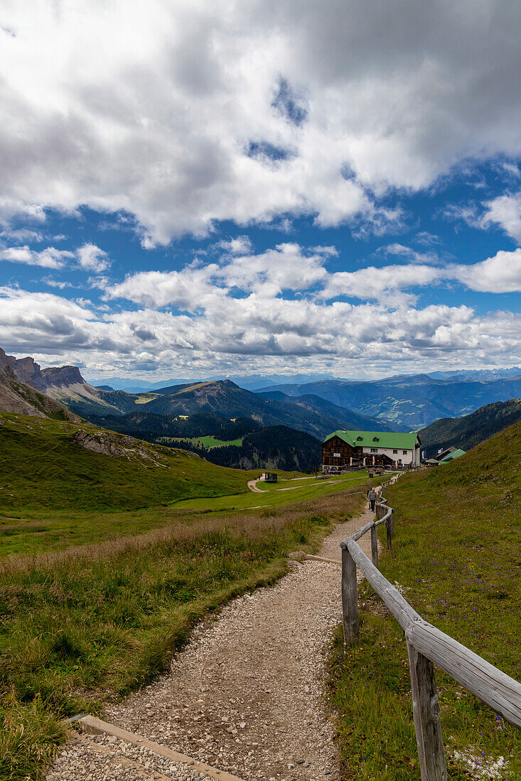 Naturpark Puez-Geisler, Val di Funes, Südtirol, Bezirk Bozen, Italien