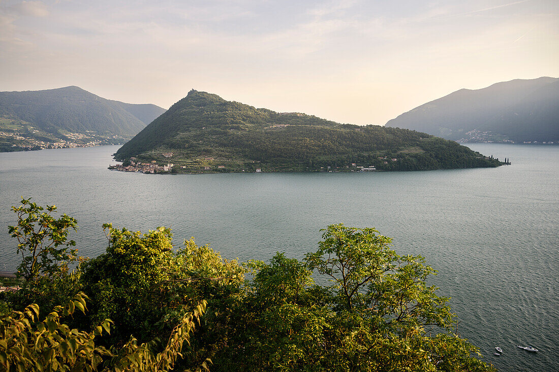 View of the island &quot;Monte Isola&quot; in Lake Iseo (Lago d'Iseo, also Sebino), Vesto, Brescia and Bergamo, Northern Italian Lakes, Lombardy, Italy, Europe