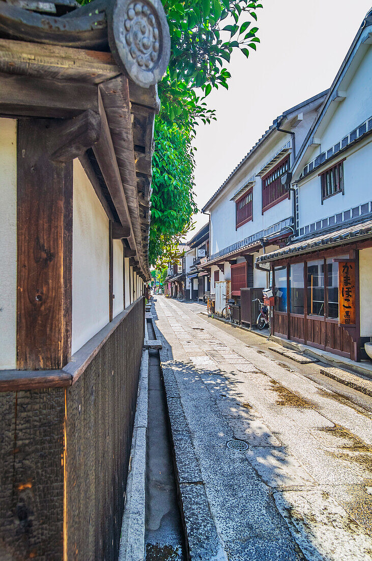 Kurashiki is a large city in Okayama Prefecture and the former Bitchū Province on Honshū, the main island of Japan.