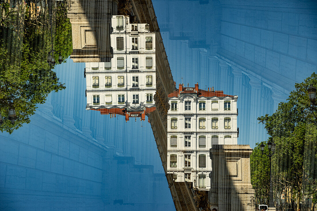 Doppelbelichtung eines Hauses in Lyon, Frankreich.