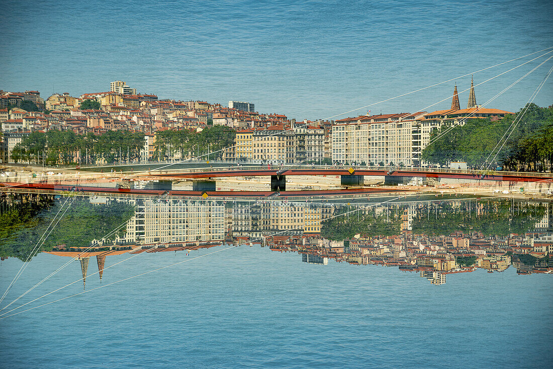 Doppelbelichtung vom Kai an der Rhône in Lyon, Frankreich.