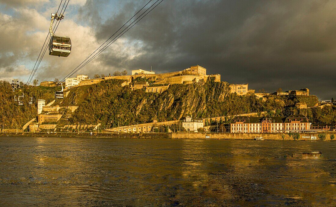 Cable car to Ehrenbreitstein Fortress in the evening light, Koblenz, Upper Middle Rhine Valley, Rhineland-Palatinate, Germany