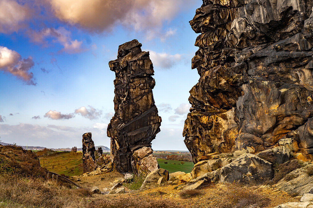 Die Felsformation Teufelsmauer im Landkreis Harz bei Thale und Weddersleben, Sachsen-Anhalt, Deutschland