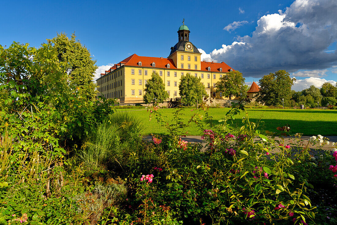 Schloss und Schlosspark Moritzburg in Zeitz, Burgenlandkreis, Sachsen-Anhalt, Deutschland                              