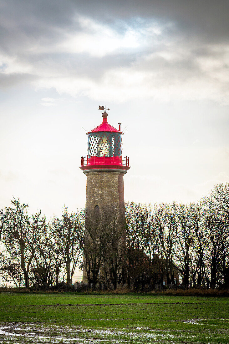 View of the Staberhuk lighthouse on the island of Fehmarn, Baltic Sea, Ostholstein, Schleswig-Holstein, Germany