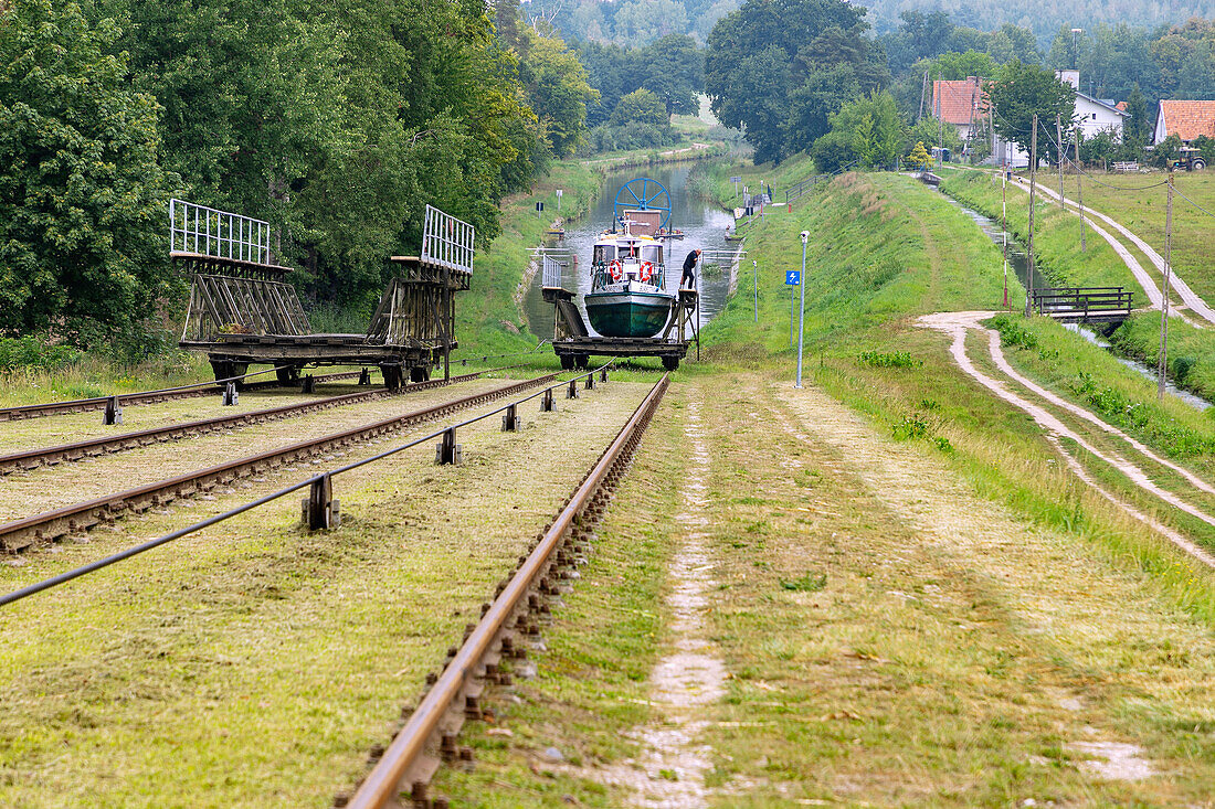 Oberlandkanal (Oberlandkanal, Kanał Elbląski) with shipping railway Pochylnia Kąty (Katy) in Masuria (Mazury) in the Warmińsko-Mazurskie Voivodeship in Poland