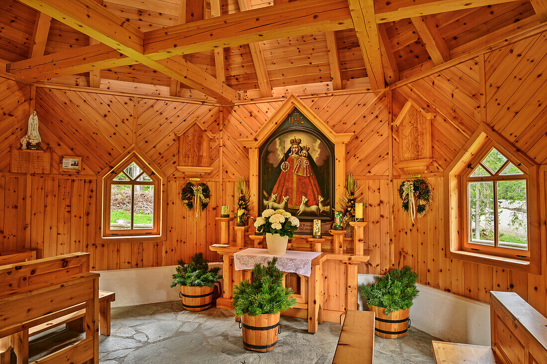 Altar in the wooden Hubertus Chapel, Riedingtal, Lungau, Niedere Tauern, Salzburg, Austria