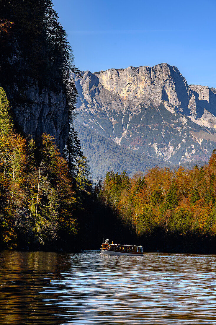 Tourist boat trip/shipping on the Königssee, Königssee with St. Bartholomä Church in front of the Watzmann east wall, Königssee, Berchtesgaden National Park, Berchtesgaden Alps, Upper Bavaria, Bavaria, Germany