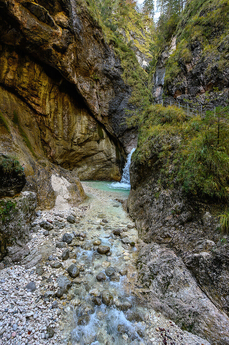 Hiking in the gorge, Almbach, Almbachlamm, gorge, canyon, gorge, Berchtesgaden National Park, Berchtesgaden Alps, Upper Bavaria, Bavaria, Germany