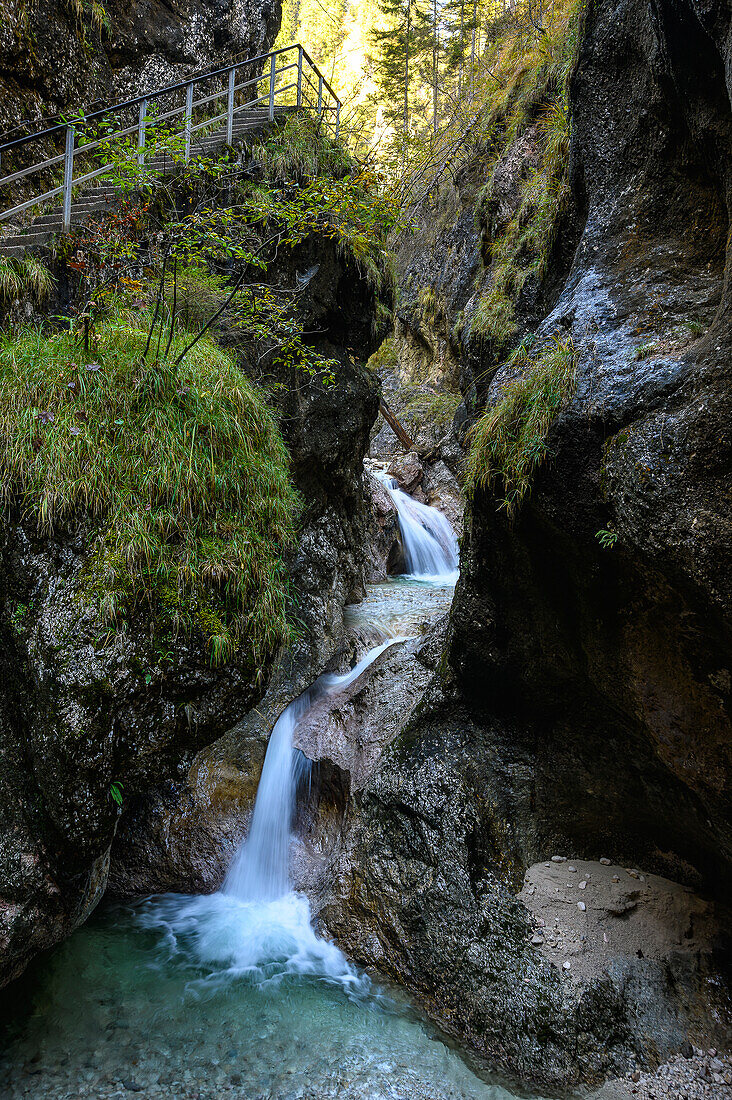 Hiking in the gorge, Almbach, Almbachlamm, gorge, canyon, gorge, Berchtesgaden National Park, Berchtesgaden Alps, Upper Bavaria, Bavaria, Germany