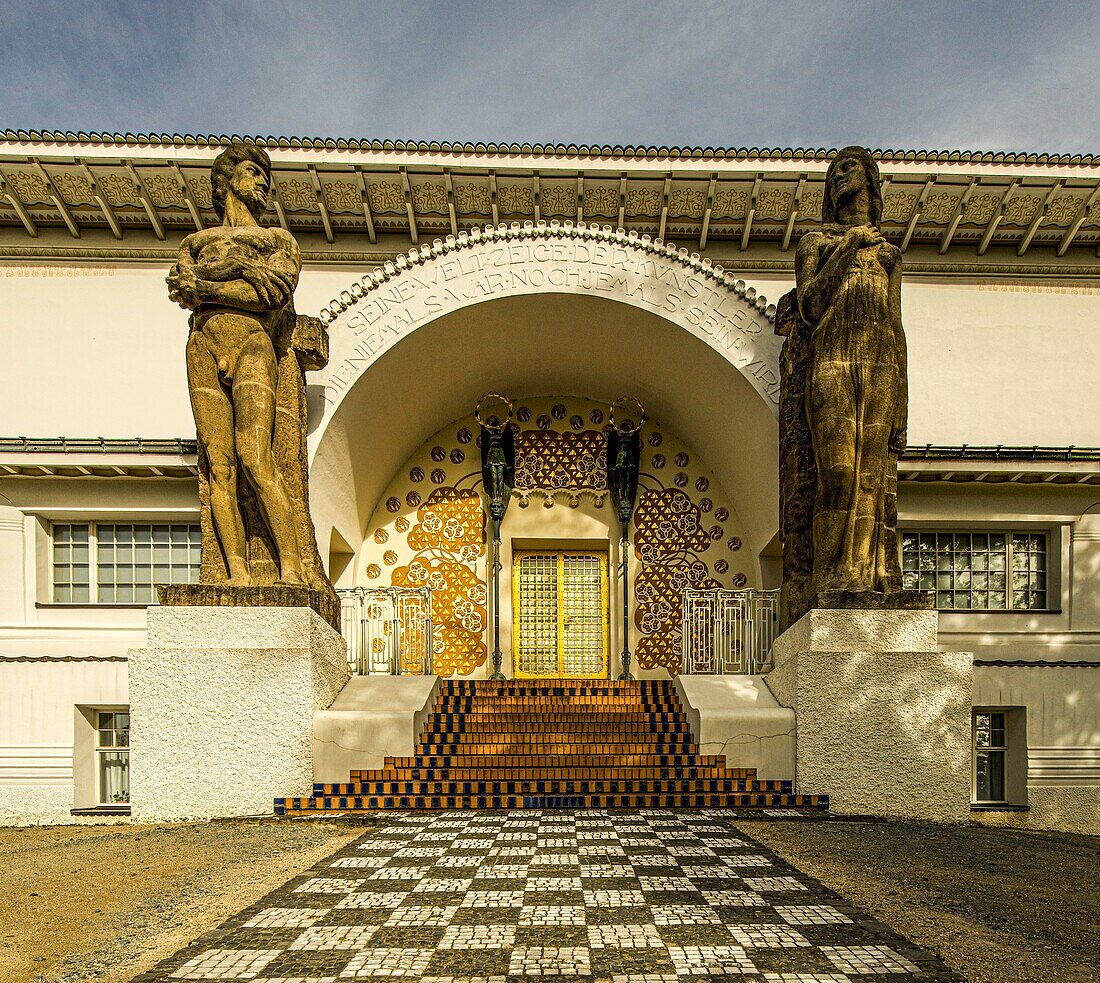 Künstlerkolonie Mathildenhöhe, Portal Ernst-Ludwig-Haus, Darmstadt, Deutschland