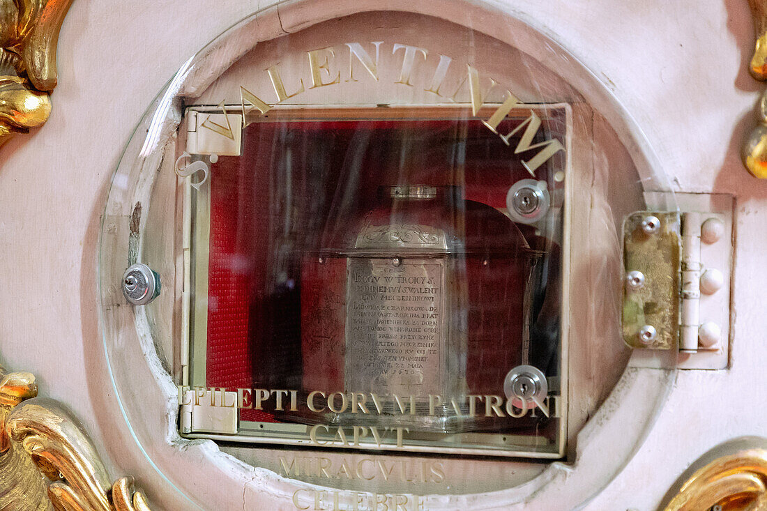 Silver box with relic of St. Valentine (Święty Walenty Relikwie) in the Church of the Assumption of Mary (Kościół farny pw Wniebowzięcia NMP) in Chełmno (Kulm, Chełmno nad Wisłą, Chelmno) in the Kujawsko-Pomorskie Voivodeship of Poland