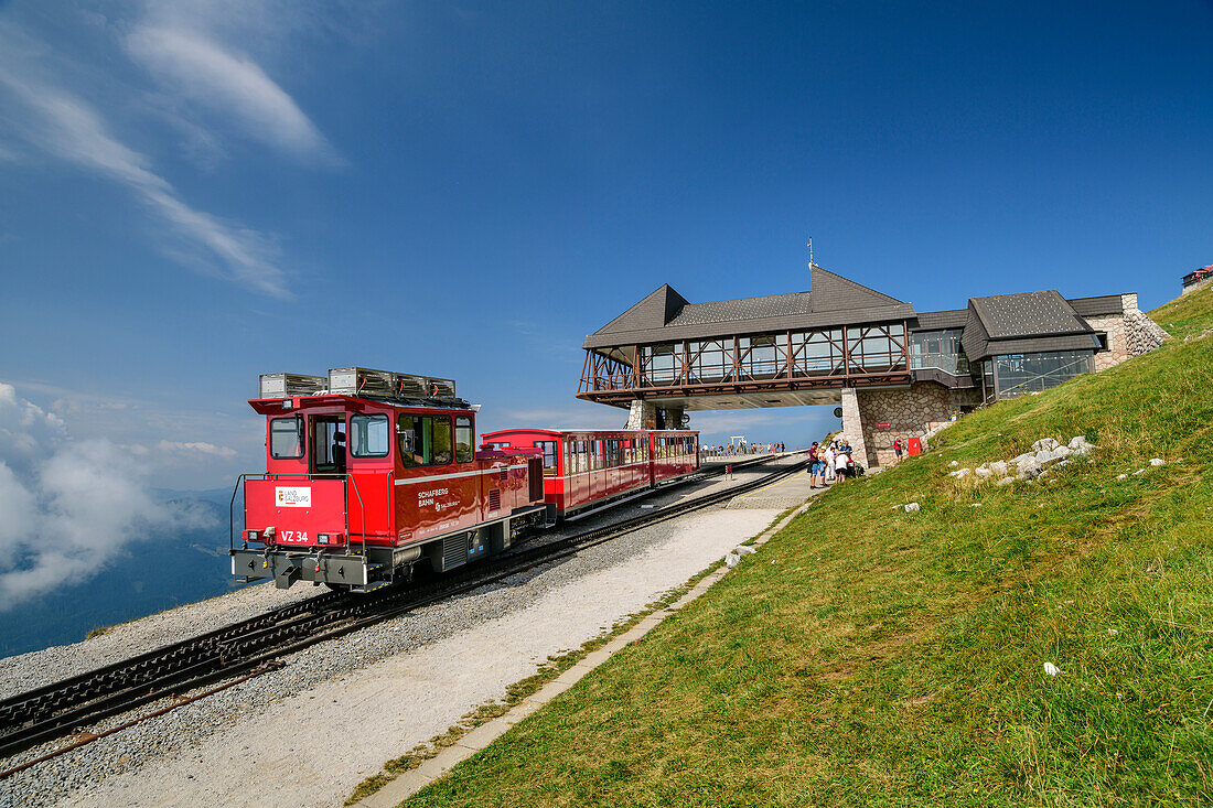 Schafbergbahn cog railway, Schafberg, Salzkammergut Mountains, Salzkammergut, Upper Austria, Austria