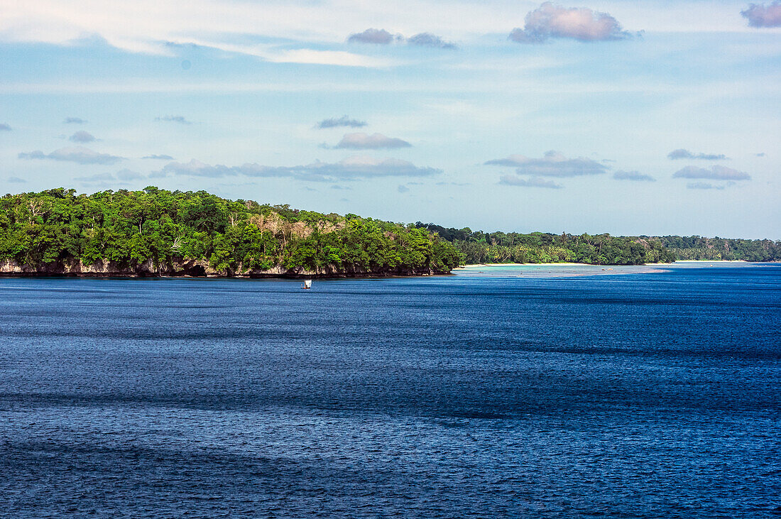 The Conflict Islands (also Conflict Atoll) an atoll in the Solomon Sea. Politically they belong to the Milne Bay Province in the southeast of Papua New Guinea.