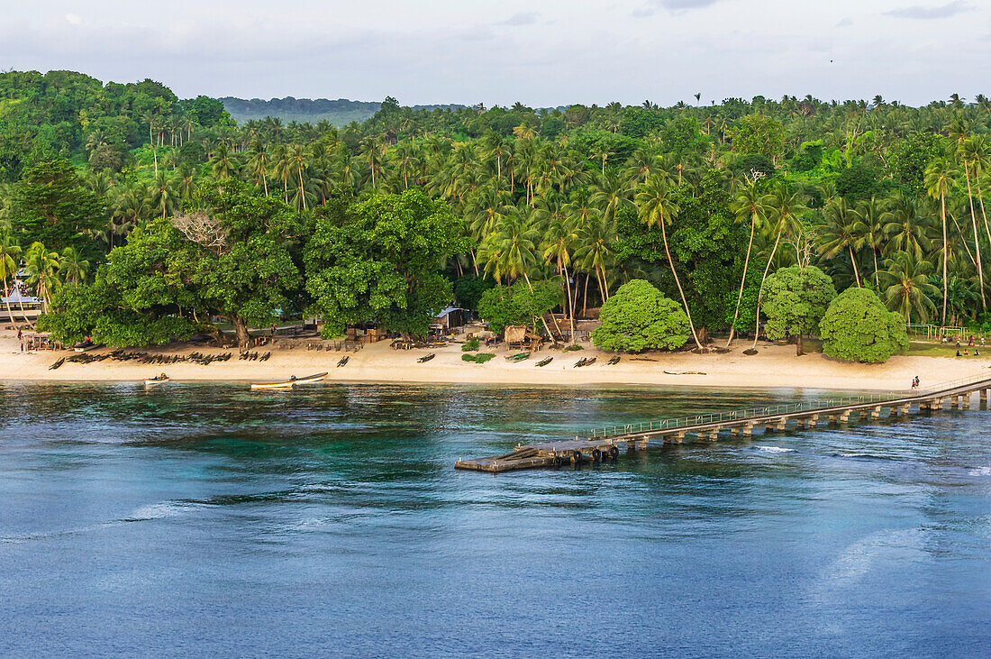 The Conflict Islands (also Conflict Atoll) an atoll in the Solomon Sea. Politically they belong to the Milne Bay Province in the southeast of Papua New Guinea.