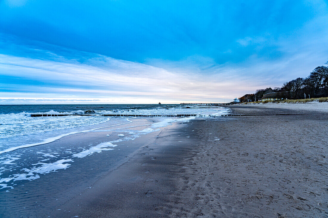  The beach of the Baltic Sea resort of Kühlungsborn in winter, Mecklenburg-Western Pomerania, Germany\n\n\n 