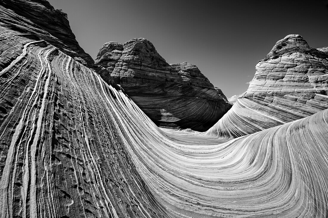 Gebänderter Sandstein formt eine Welle, The Wave, Coyote Buttes, Paria Canyon, Vermillion Cliffs, Kanab, Arizona, USA, Nordamerika