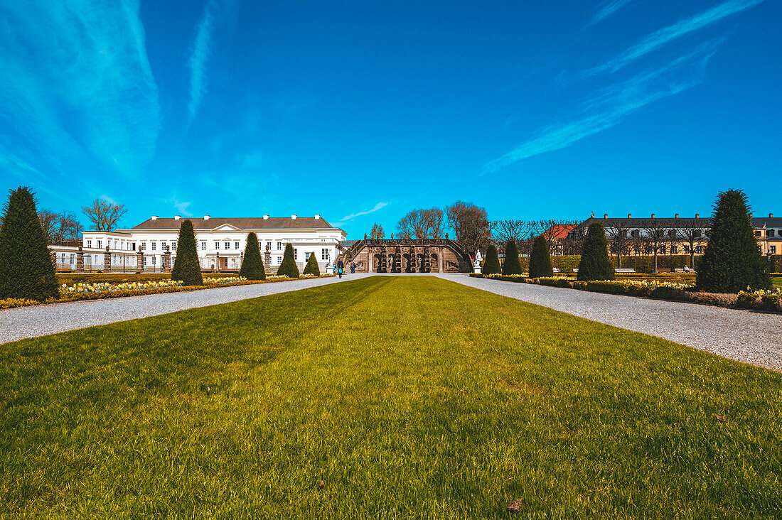  Herrenhäuser Gardens in Hanover with sunshine in autumn, Hanover, Lower Saxony, Germany 