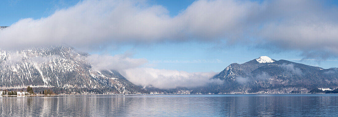 Winter morning at Walchensee, Upper Bavaria, Bavaria, Germany