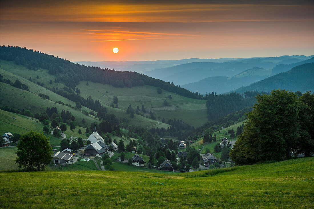  Sunrise, Hofsgrund, Oberried, Schauinsland, Black Forest, Baden-Württemberg, Germany 