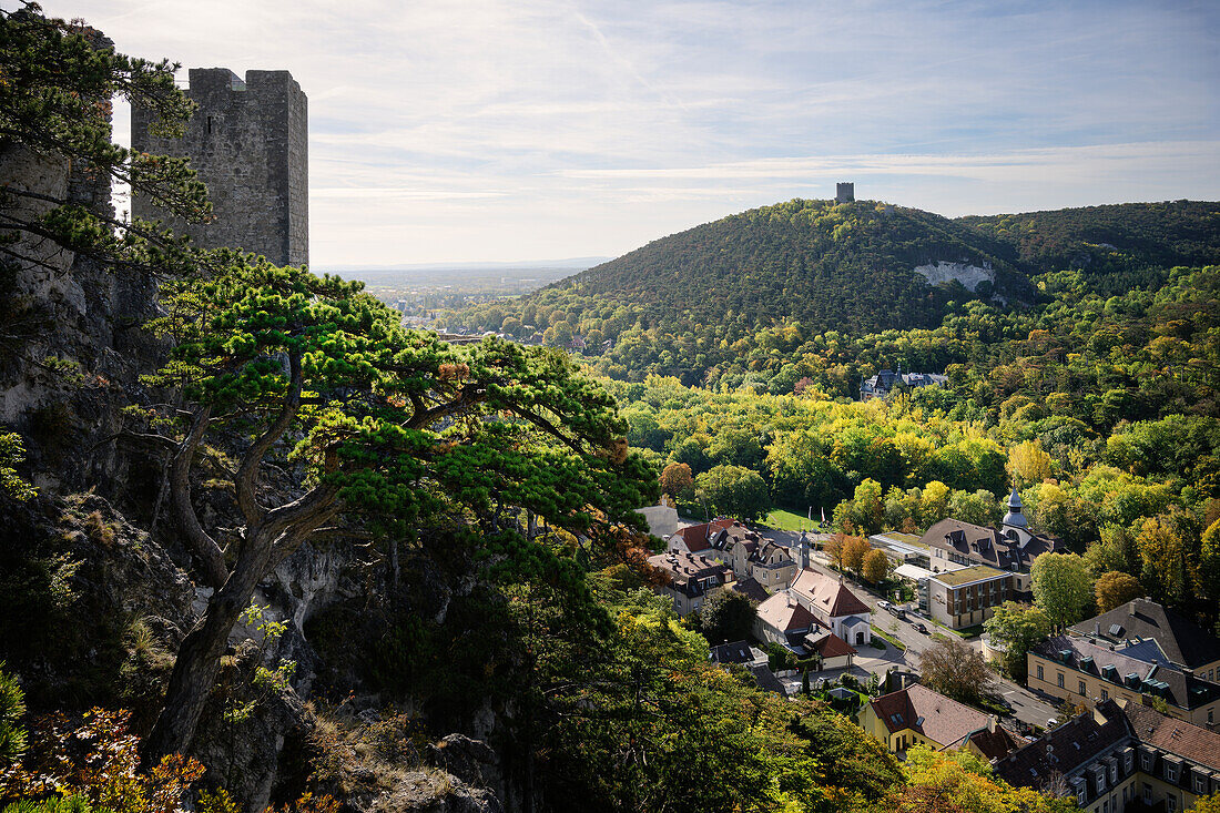 View from Rauhenstein castle ruins to Rauheneck castle ruins, Baden near Vienna, Helenental, Lower Austria, Austria, Europe 