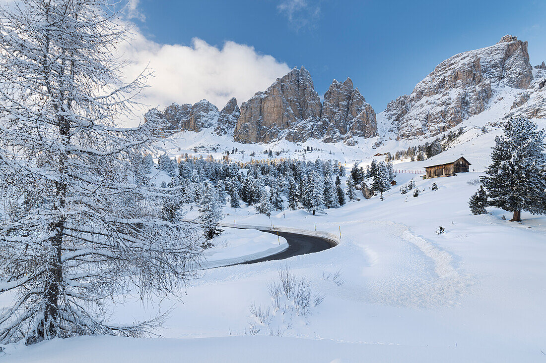  Sella massif from Gardena Pass, Passo Gardena, South Tyrol, Alto Adige, Italy 