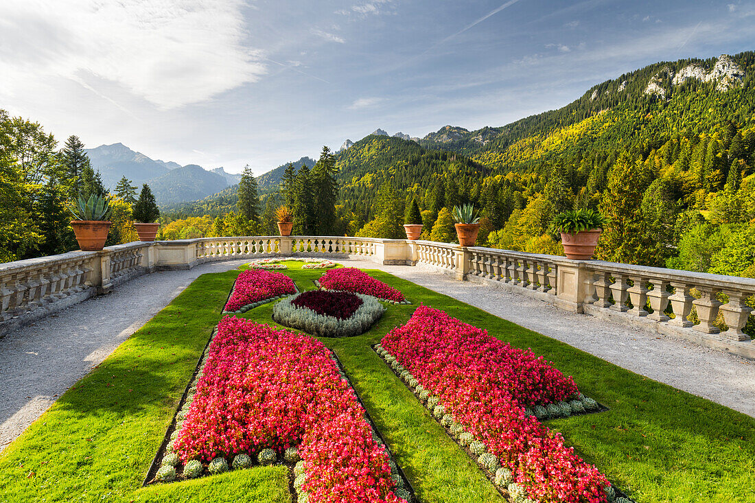 Schlosspark Linderhof, Ammergauer Aplen, Ettal, Bayern, Deutschland