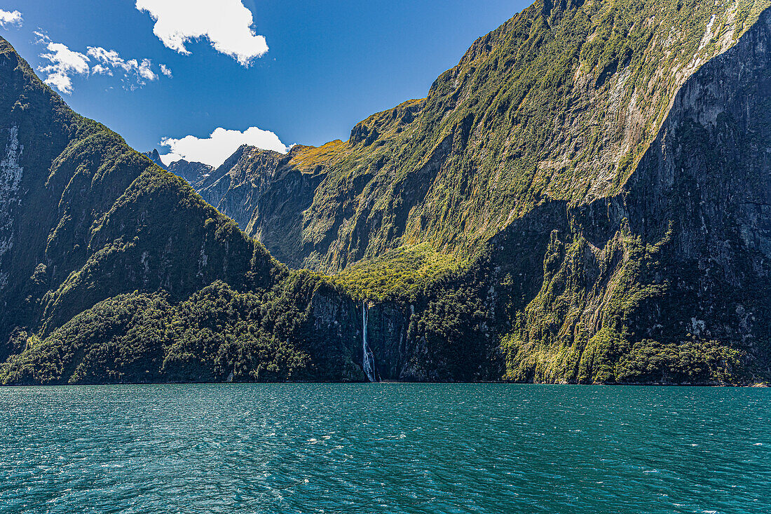Views of Milford Sound while on a boat to the ocean.