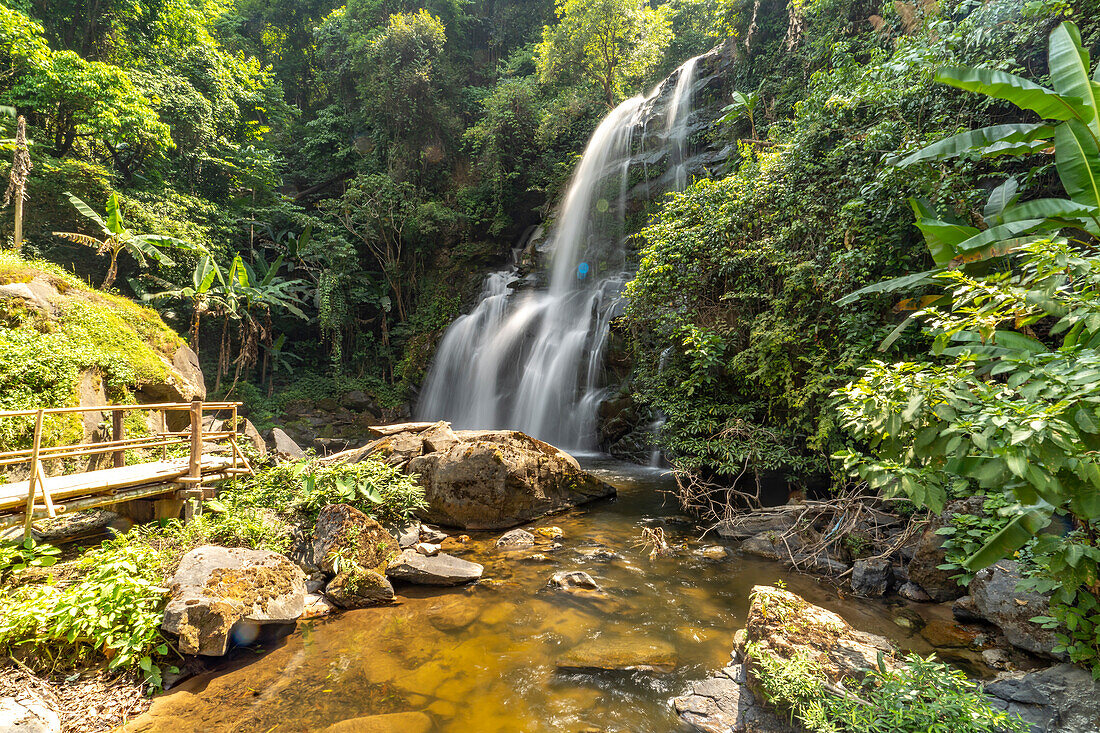 The Pha Dok Siew waterfall on the Pha Dok Sieo Nature Trail in Doi Inthanon National Park, Chiang Mai, Thailand, Asia