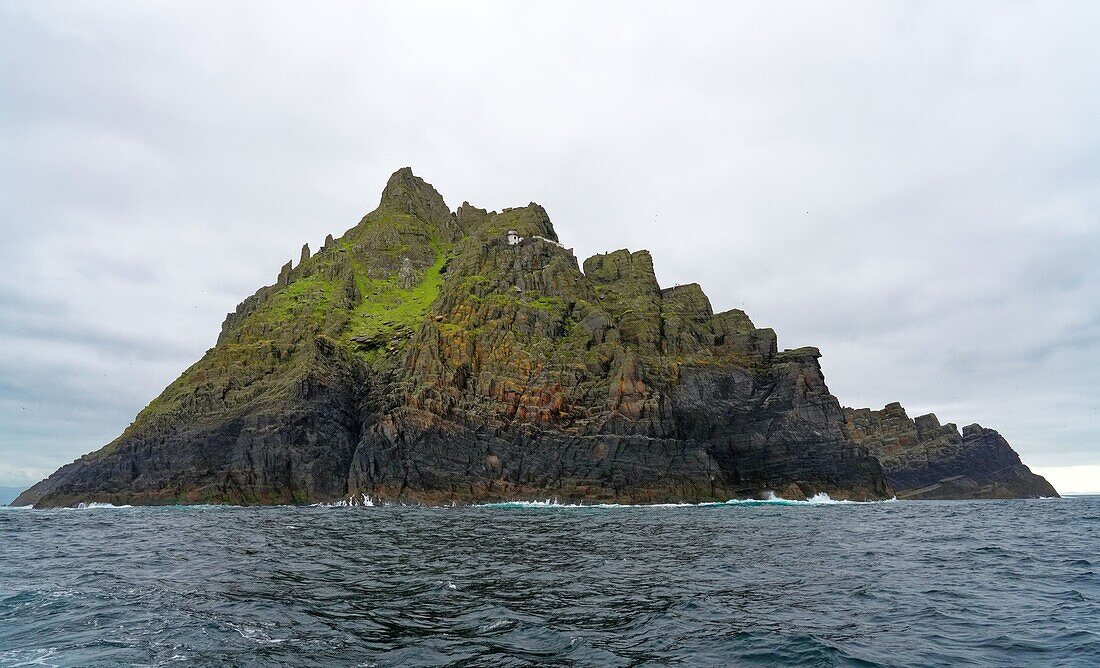 Ireland, County Kerry, drive to the island of Skellig Michael, island of Skellig Michael, view from the west of the disused Upper Lighthouse