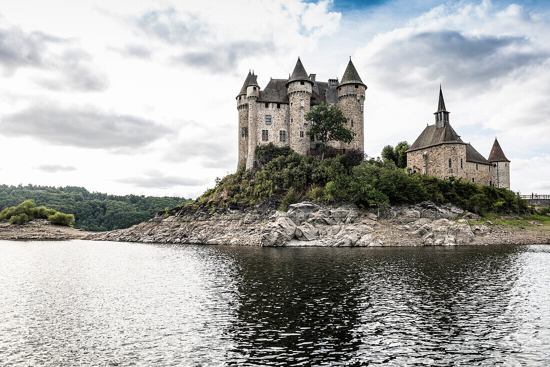 Lanobre, Chateau de Val, 13th century, Dordogne, Cantal department, Auvergne Rhône-Alpes, France