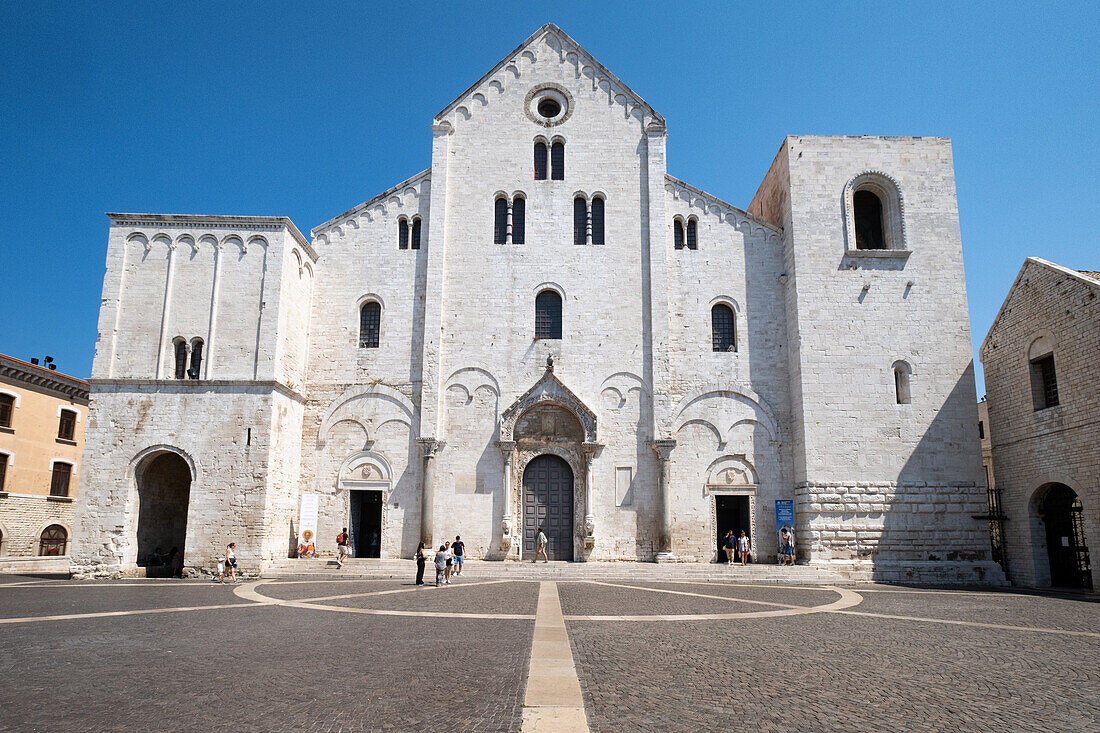 Platz und Kathedrale San Sabino von Bari, Apulien, Italien, Europa