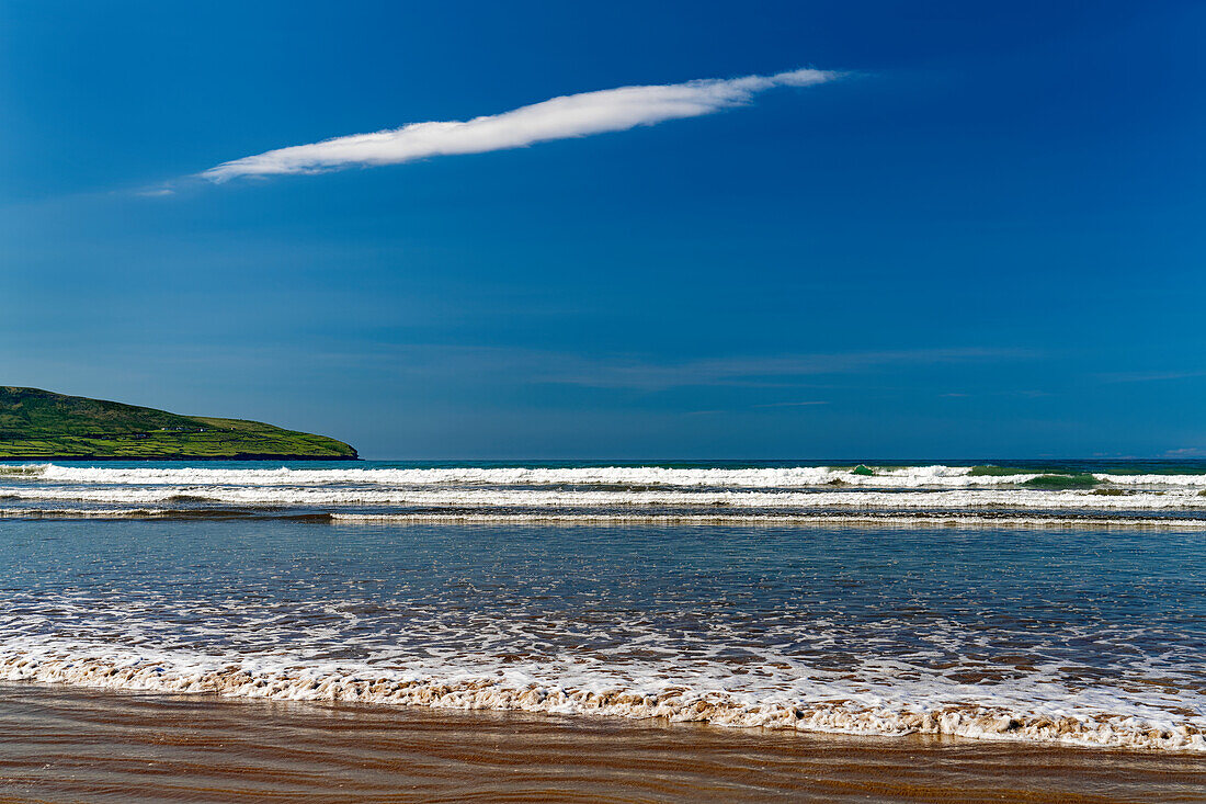 Ireland, County Kerry, Dingle Peninsula, Fermoyle Beach at Brandon Bay
