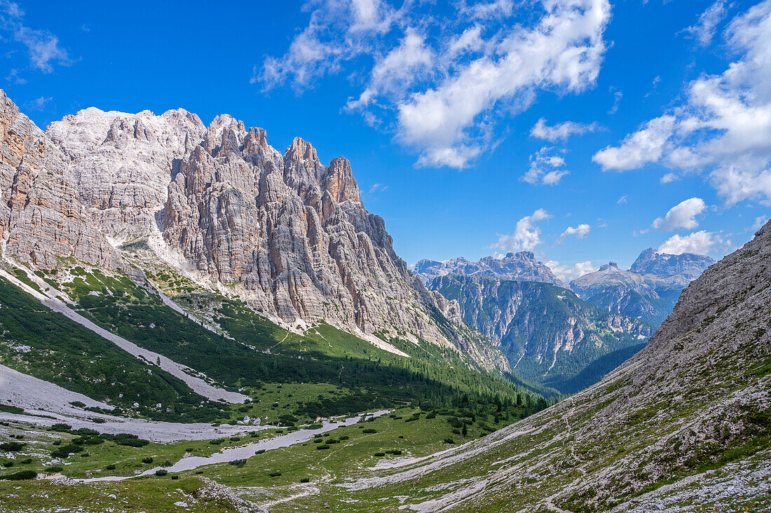 Val Popena, Province of Belluno, Alto Adige, South Tyrol, Alps, Dolomites, Ampezzo Dolomites Natural Park, Sexten Dolomites, Veneto, Veneto, Italy