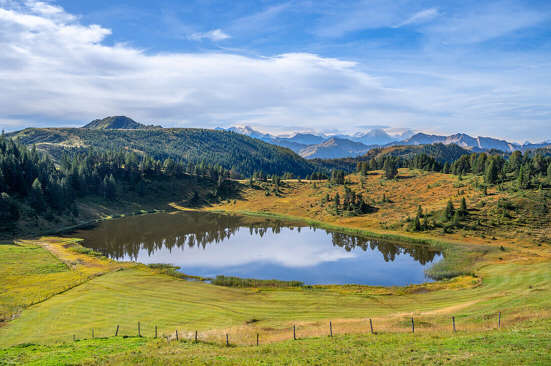 Seewenseeli beim Fürstein mit Blick zum Berner Oberland, bei Luzern, Kanton Obwalden, Zentralschweiz, Schweiz